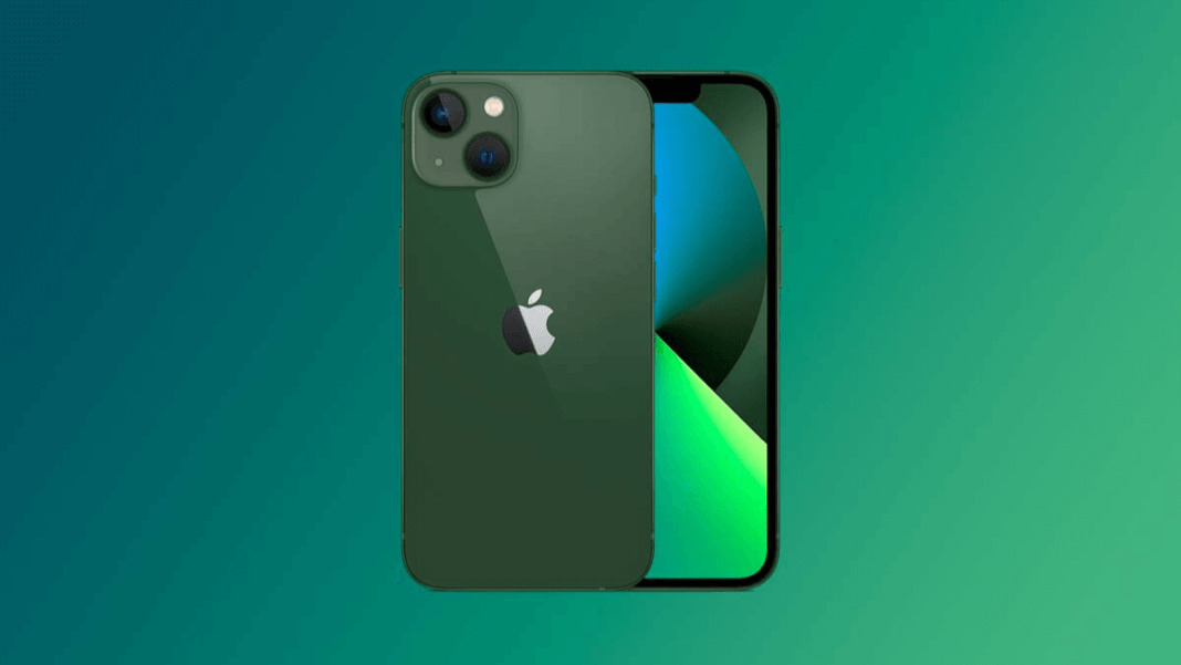 Alpine Green iPhone 13 Wallpaper